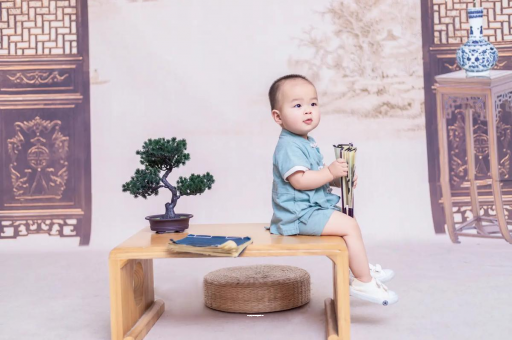 白银怀孕多久小腹会隆起